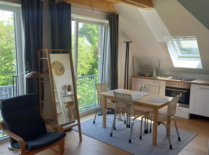 Im Bademantel An Den Strand - Maisonette